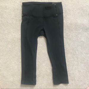 NWT CALIA Tight Fit Crop Leggings